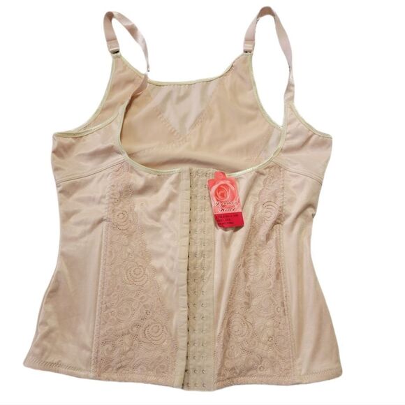 Linda's world shapewear - Picture 1 of 7